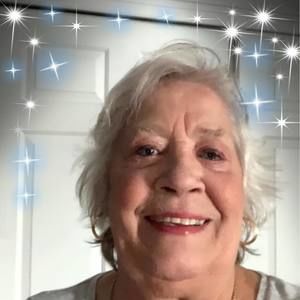 Meet your Posher, Carolyn